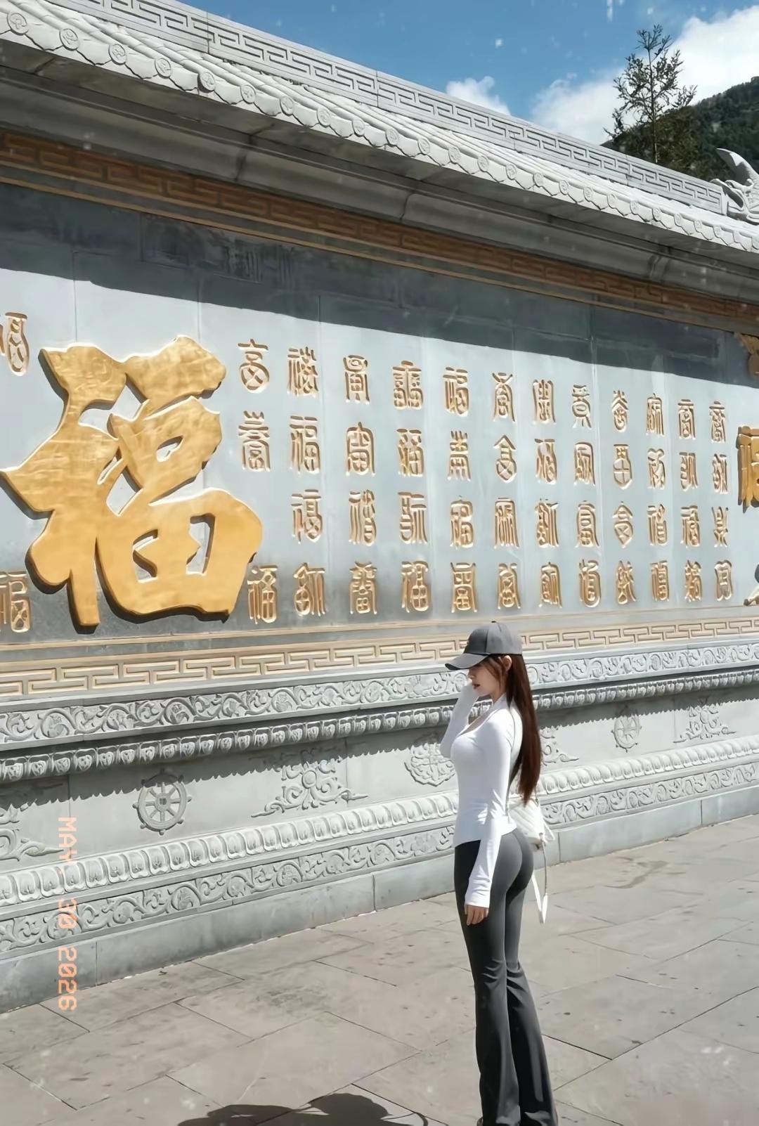佛祖一定会保佑虔诚的我。