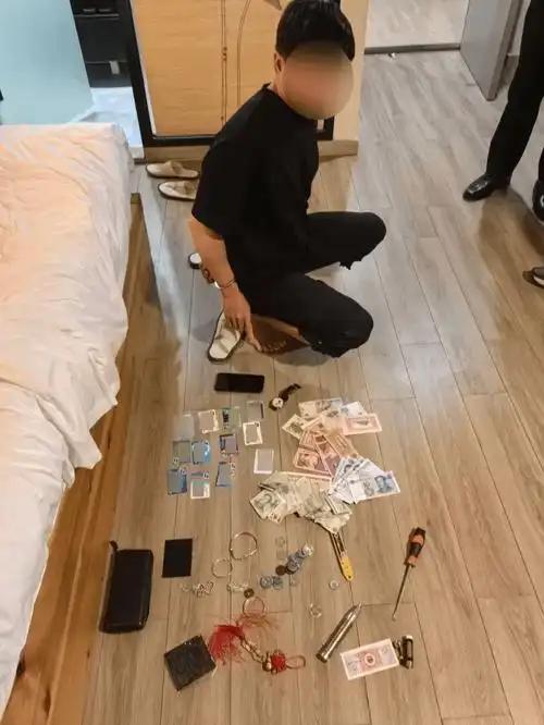 盗窃价值超2千元如何判罚？
       根据相关司法解释，盗窃公私财物价值一千