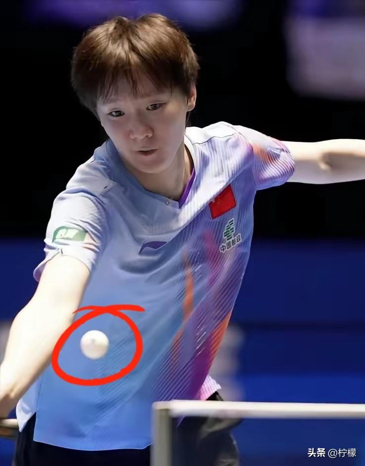 陈幸同和孙颖莎抽到上上签，
有人欢喜有人愁，可王曼昱、王
艺迪直接就碰上了，这签