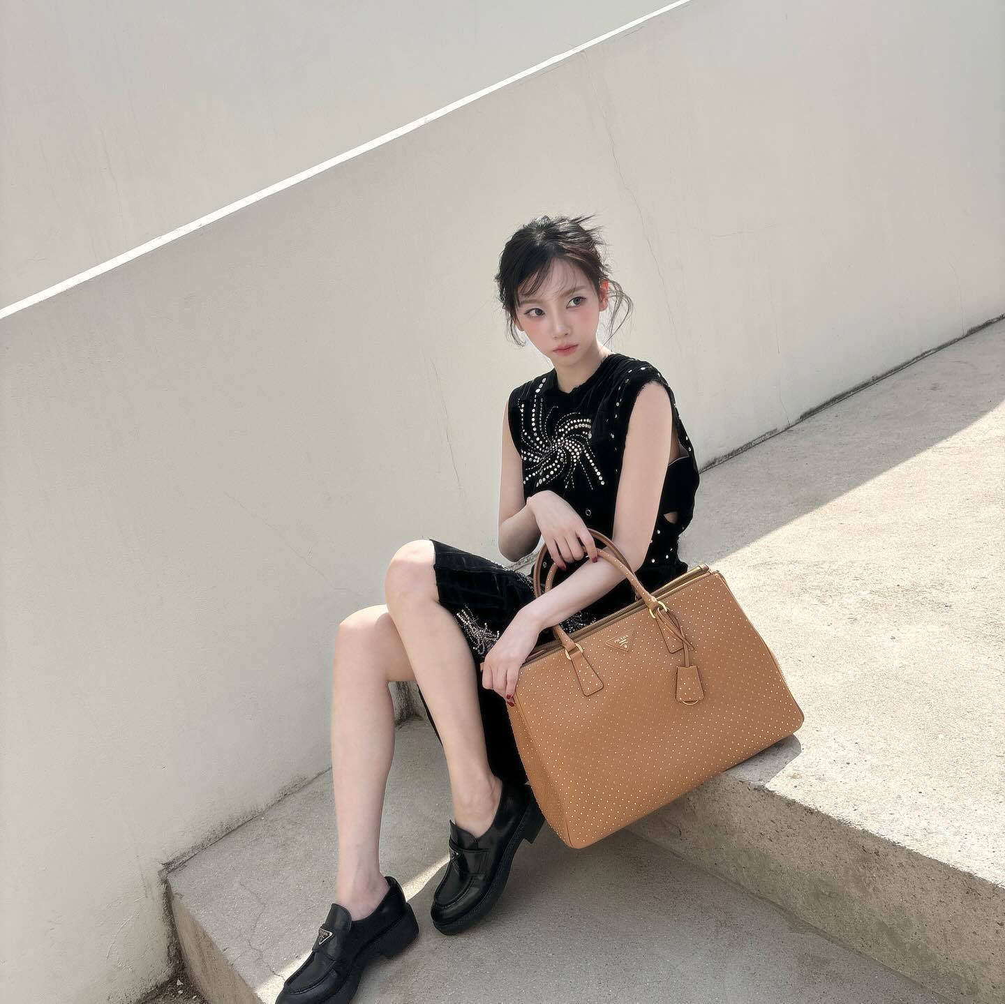 Karina ins更新🤎 ​​​