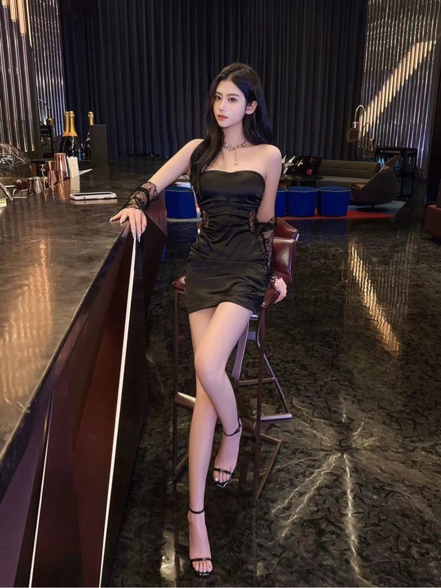 在深圳气质美女 ​​​