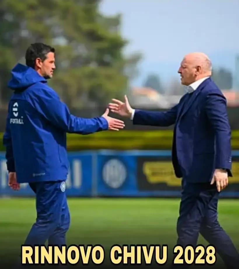 合作锁死至2028年！年薪不到顶流零头，蓝黑军团这步棋看透了什么
米兰城传来消息