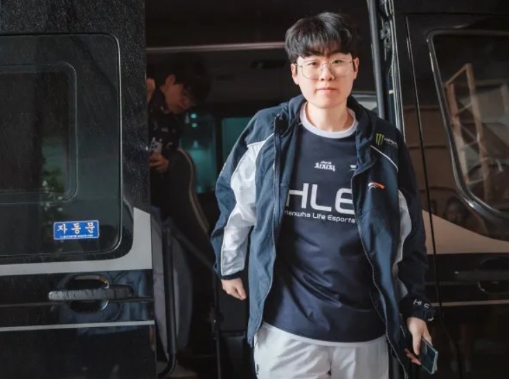 Zeus：很久没有和Bin交过手了，对方势头正盛所以我非常期待