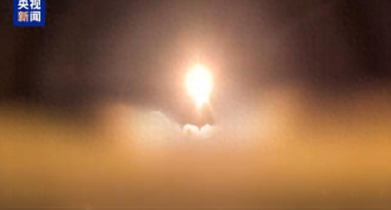 当地时间23日凌晨，伊朗伊斯兰革命卫队发表声明称，伊朗当天发动了“真实承诺-4”