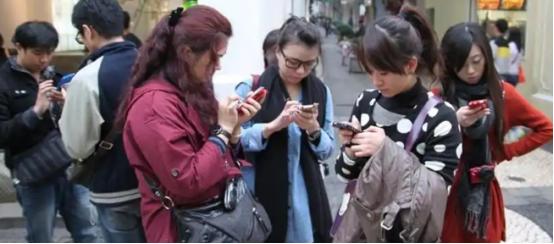 为什么在中国待了两周，反而让一位华人对美国的信心爆棚？给出的答案让所有人沉默：中