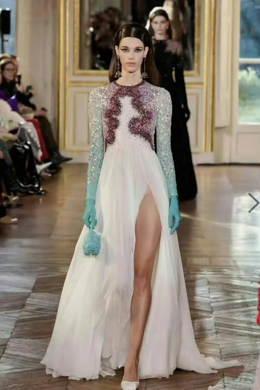 赵丽颖和唐嫣就能看出来，气质真的是天生的 ​​​