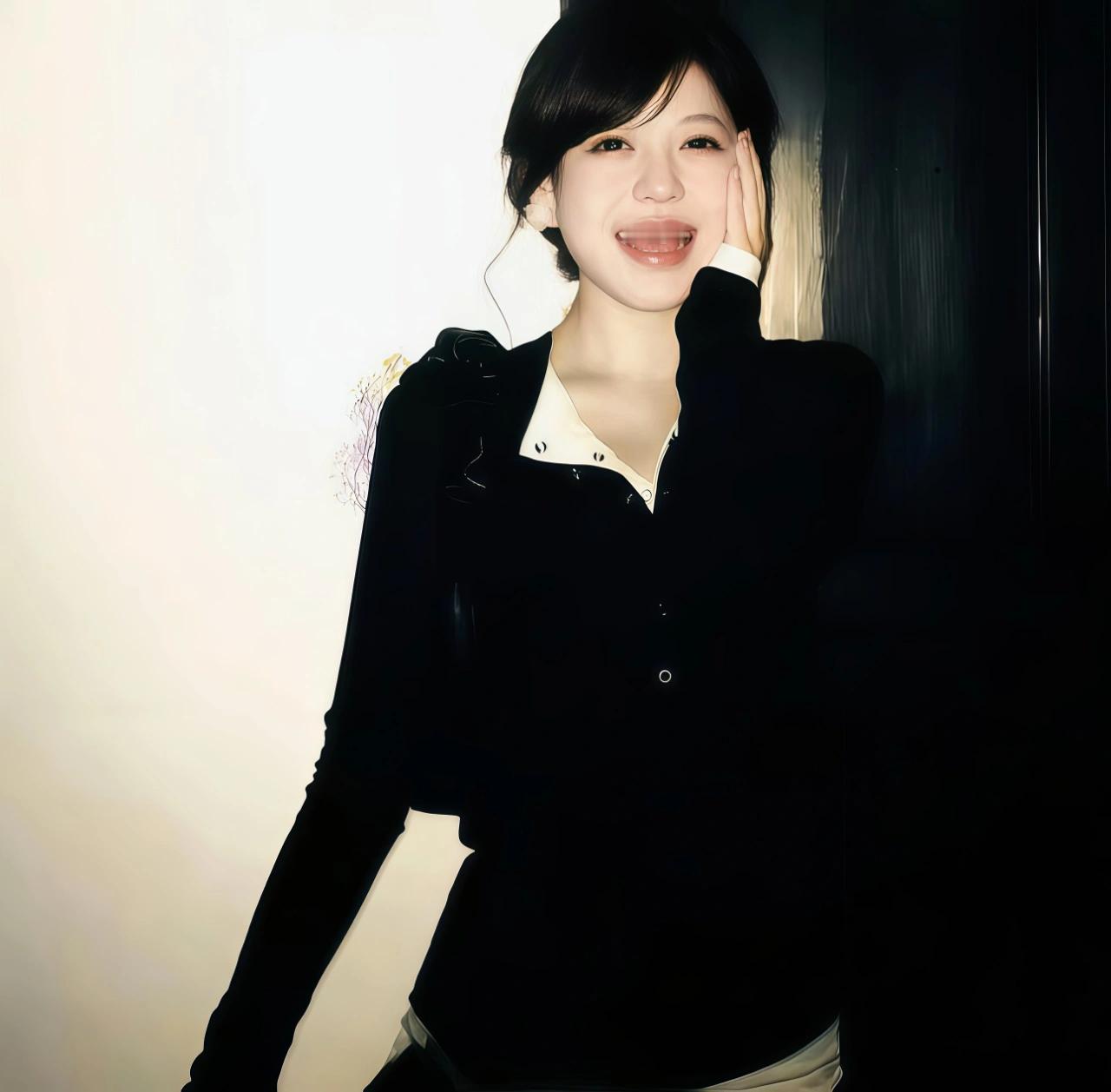 “我一直在找一个跟你很像的人，到最后发现我最像你。” ​​​