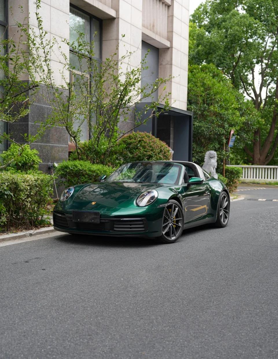 保时捷911Targa 4，22年上牌，0事故 一手车
1.8w公里 仅需130