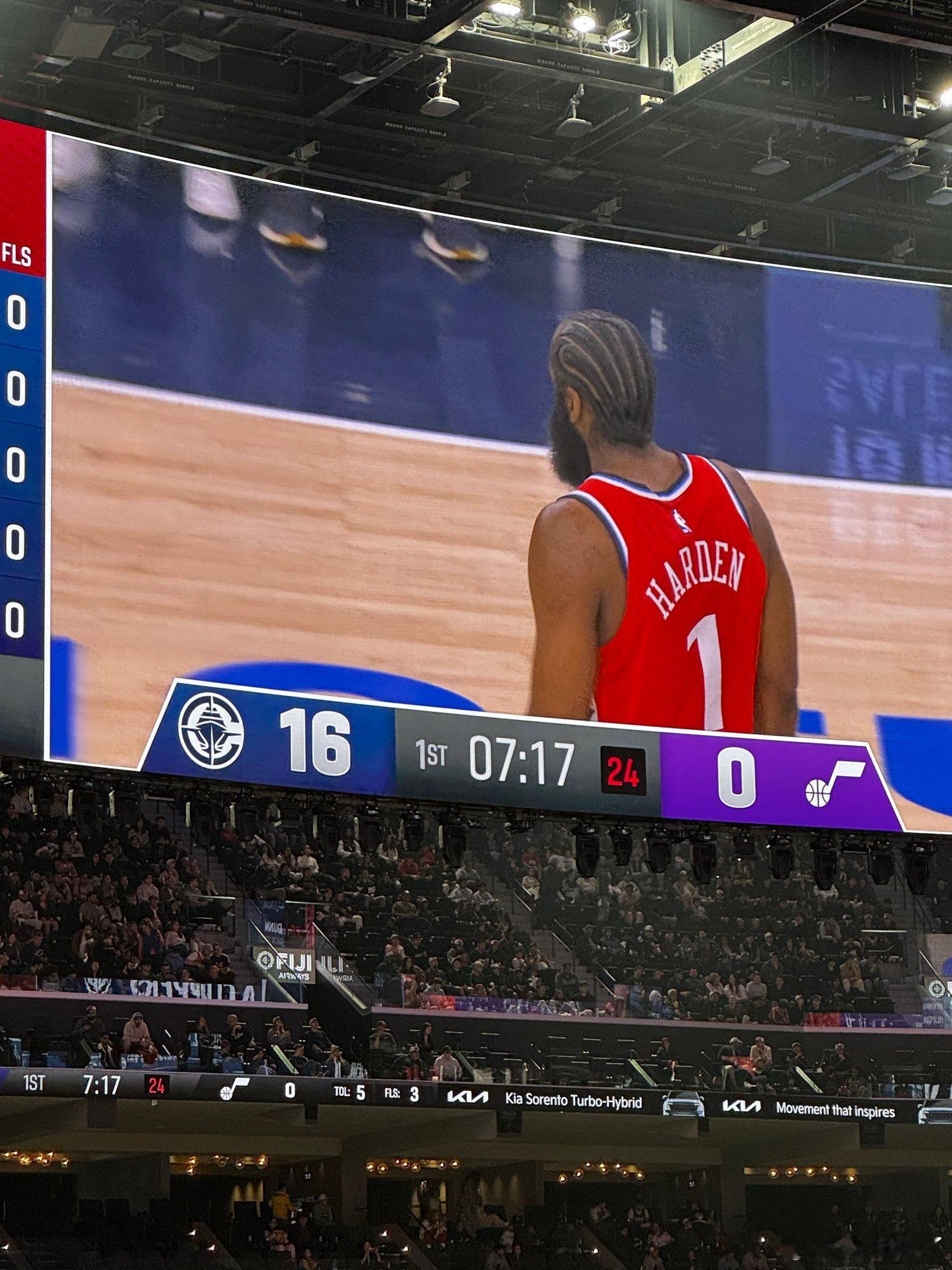 祖巴茨是内鬼？伤了最后快船这么猛？ 今天打爵士开局16-0 快船vs爵士