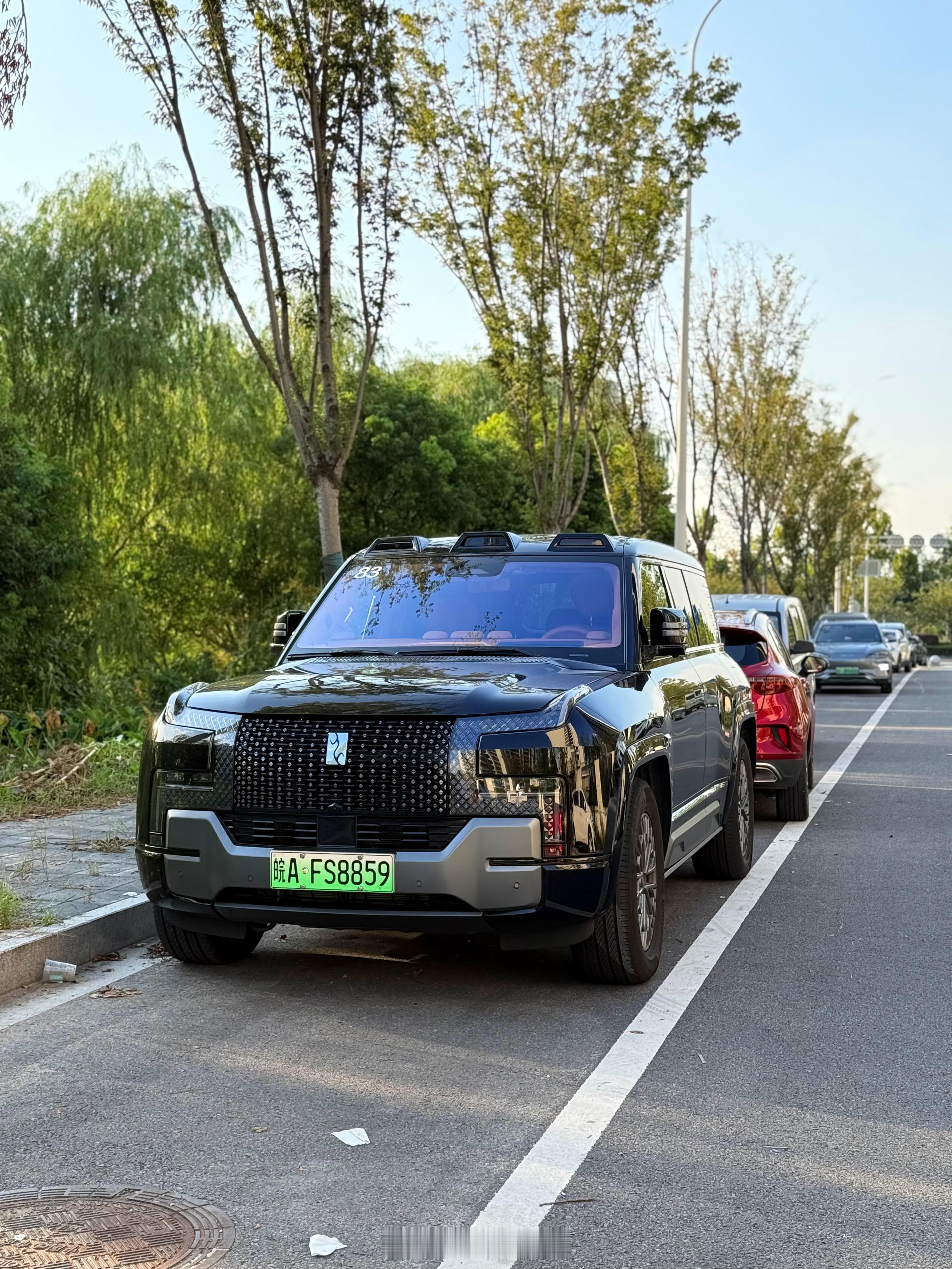 你说你来就来吧，还送一辆仰望U8，这也太客气了 ​​​
