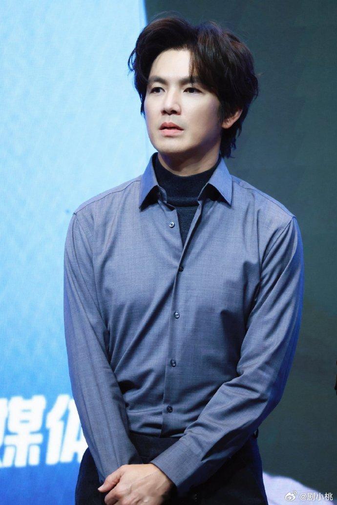 你敢相信钟汉良已经51岁了 《亦舞之城》追剧团的现场，钟汉良51岁了还能保持这么