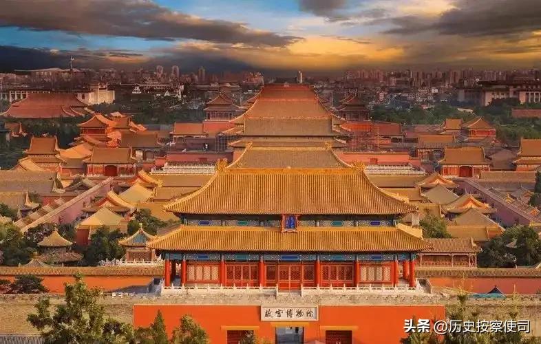 咸丰朝时期，草民王库儿在紫禁城里卖了一年馒头，生意不错，甚至还计划在紫禁城里开连
