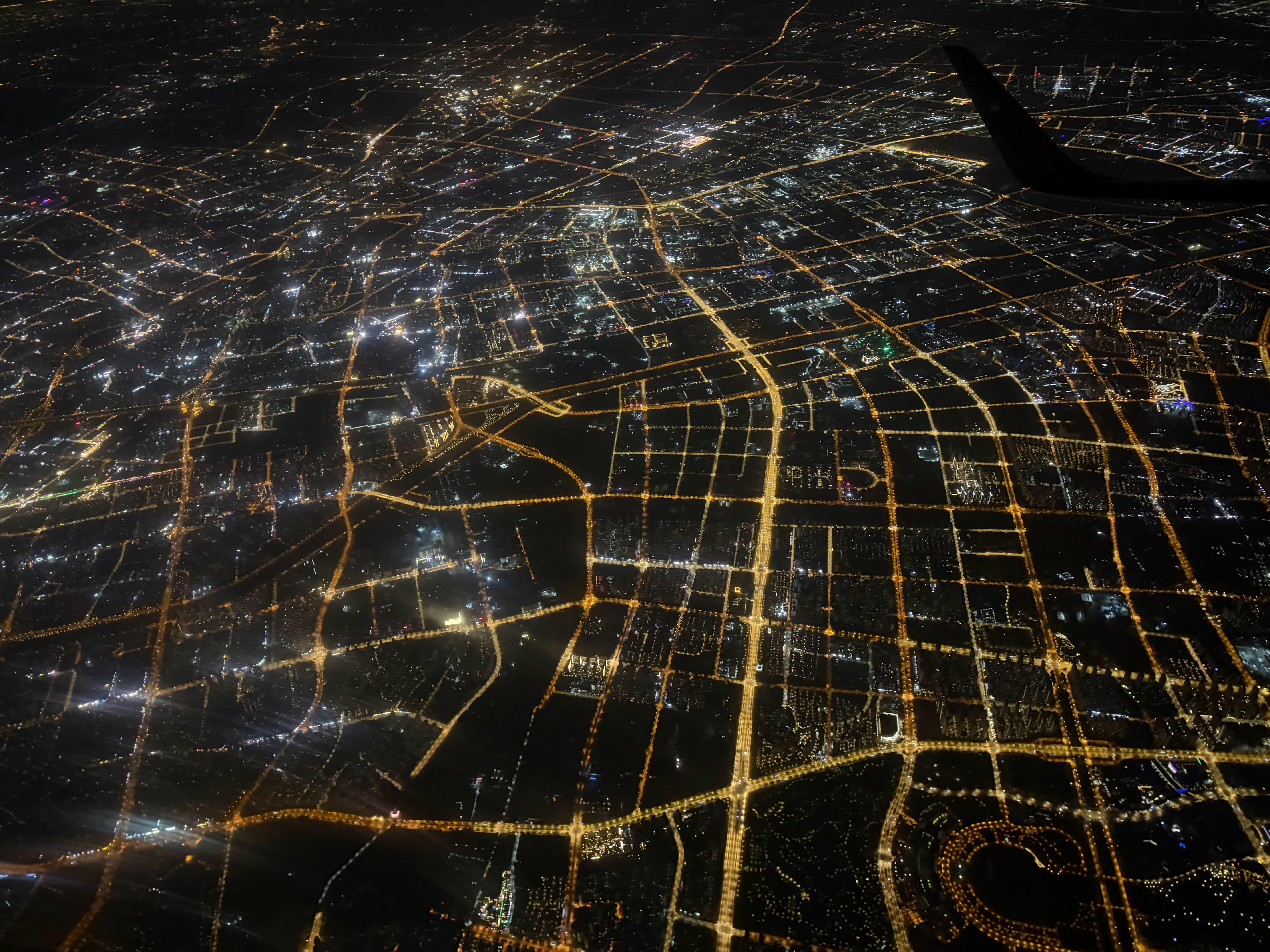 落地大城市 明天看个大新车