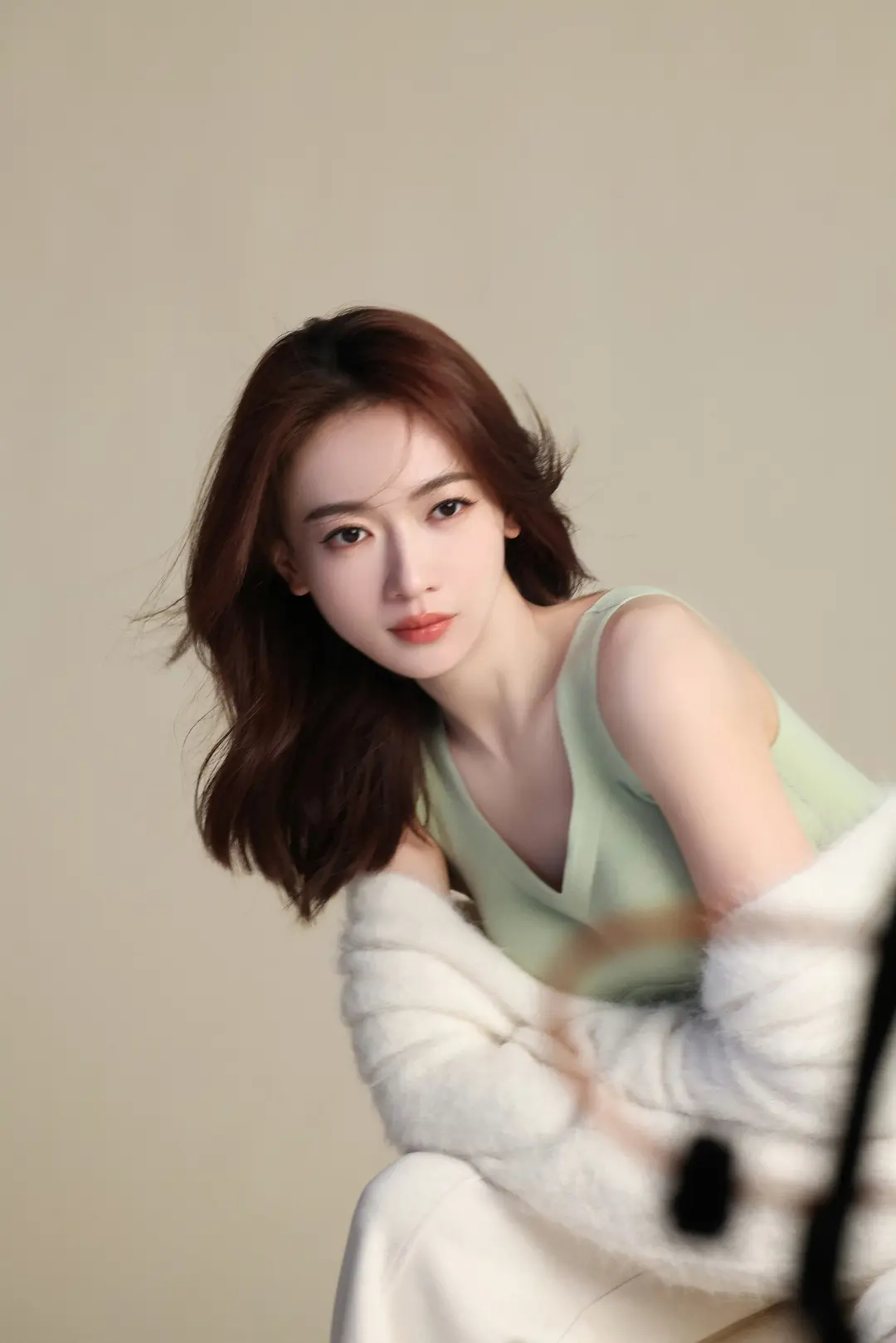 吴谨言新代言宣传照 居然出乎意料的完美 ​​​