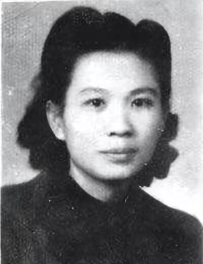 1949年，“冥顽不灵”的吴铭被亲大伯杨森下密令勒死，尸体被偷埋在金刚坡下，临死
