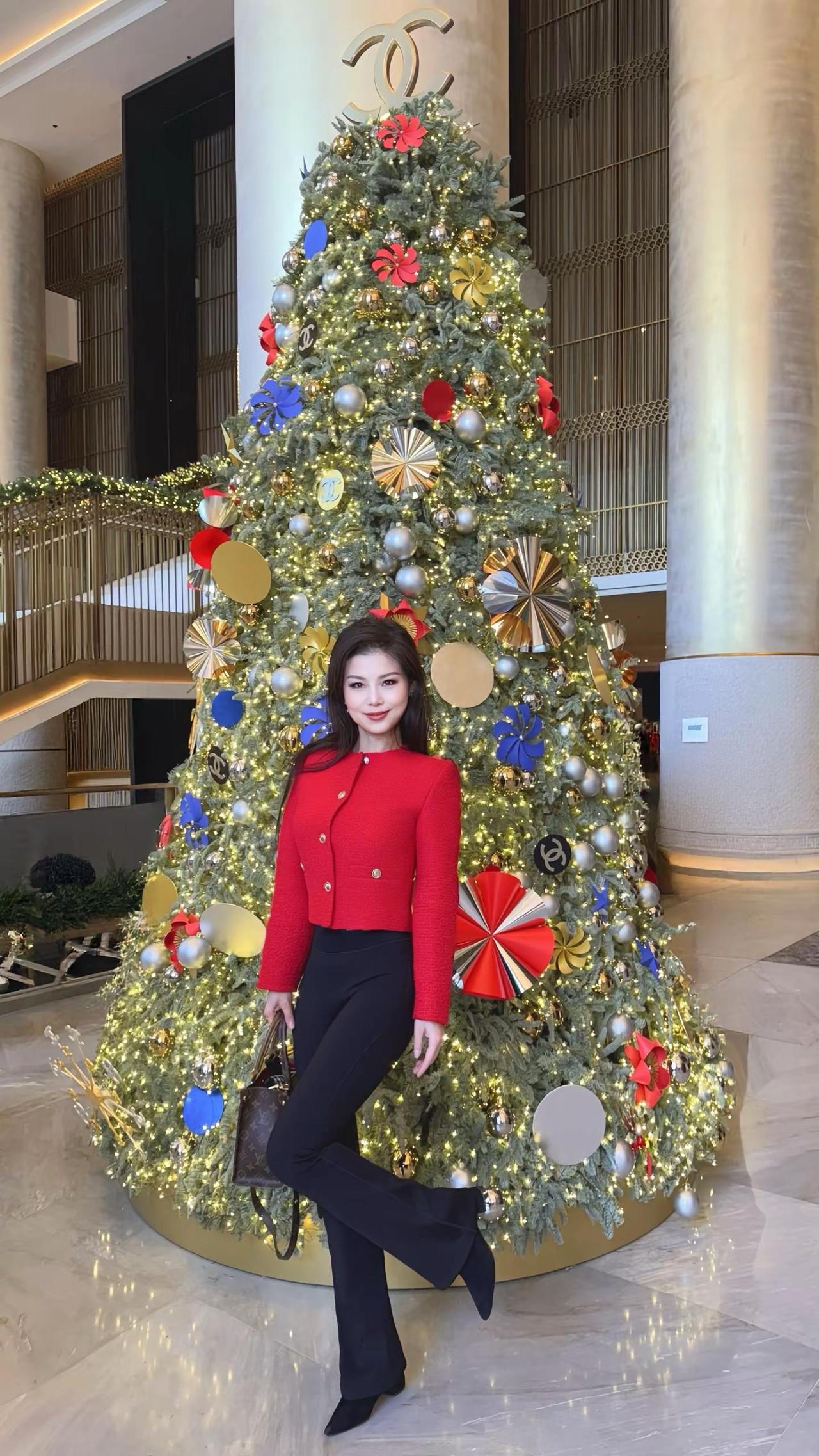 圣诞快乐🎄我心里想的只有你 𝗠𝗲𝗿𝗿𝘆 𝗖𝗵𝗿𝗶𝘀𝘁𝗺