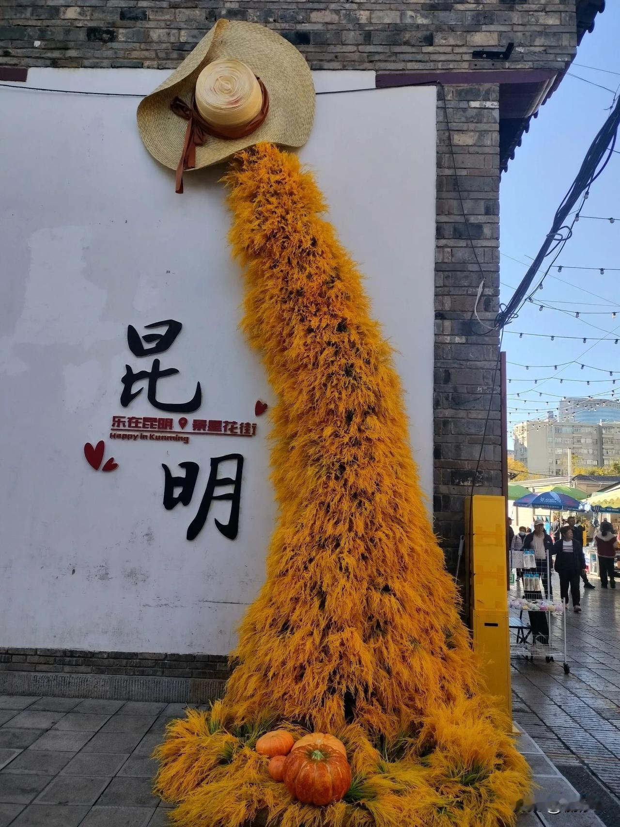 《仲裁与司法的双重困境：寻求正义之路的无奈》

在这个法治社会中，我们期待通过法