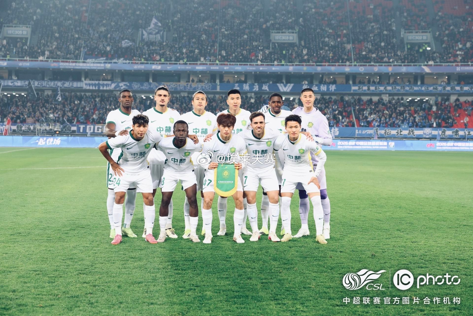 北京国安北京国安 邓捷夫更新社交媒体：“感谢大家对我的信任💚” 