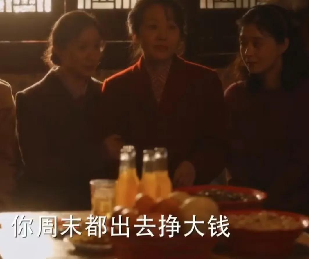 《小巷人家》林武峰被举报到底是谁干的？剧里一直也没有表明，通过这几个细节，了解到