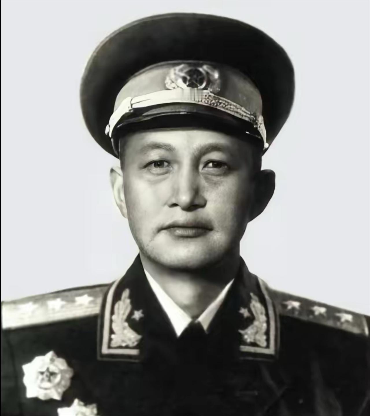 洪学智在东北的绝境时刻：宁挨冻饿，不接敌人物资

1946年洪学智到东北后部队饥