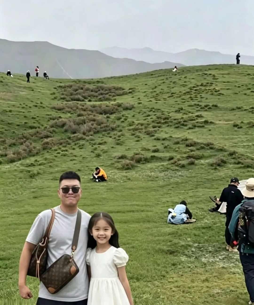 去新疆之前一定要进行大采购！！！！
朋友们！谁去新疆前没做好购物准备，谁就等着后