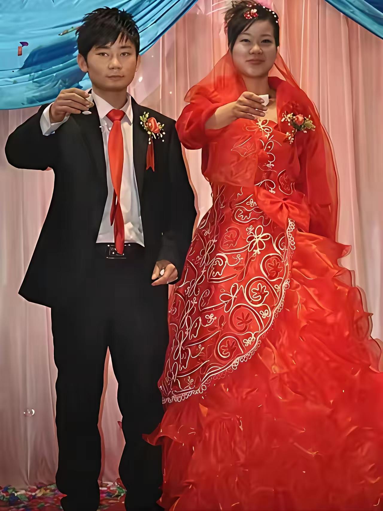 张雪峰不幸倒下了，但却起来了一个张雪，姓张的不愧是天师的后代，怎么会这么厉害？