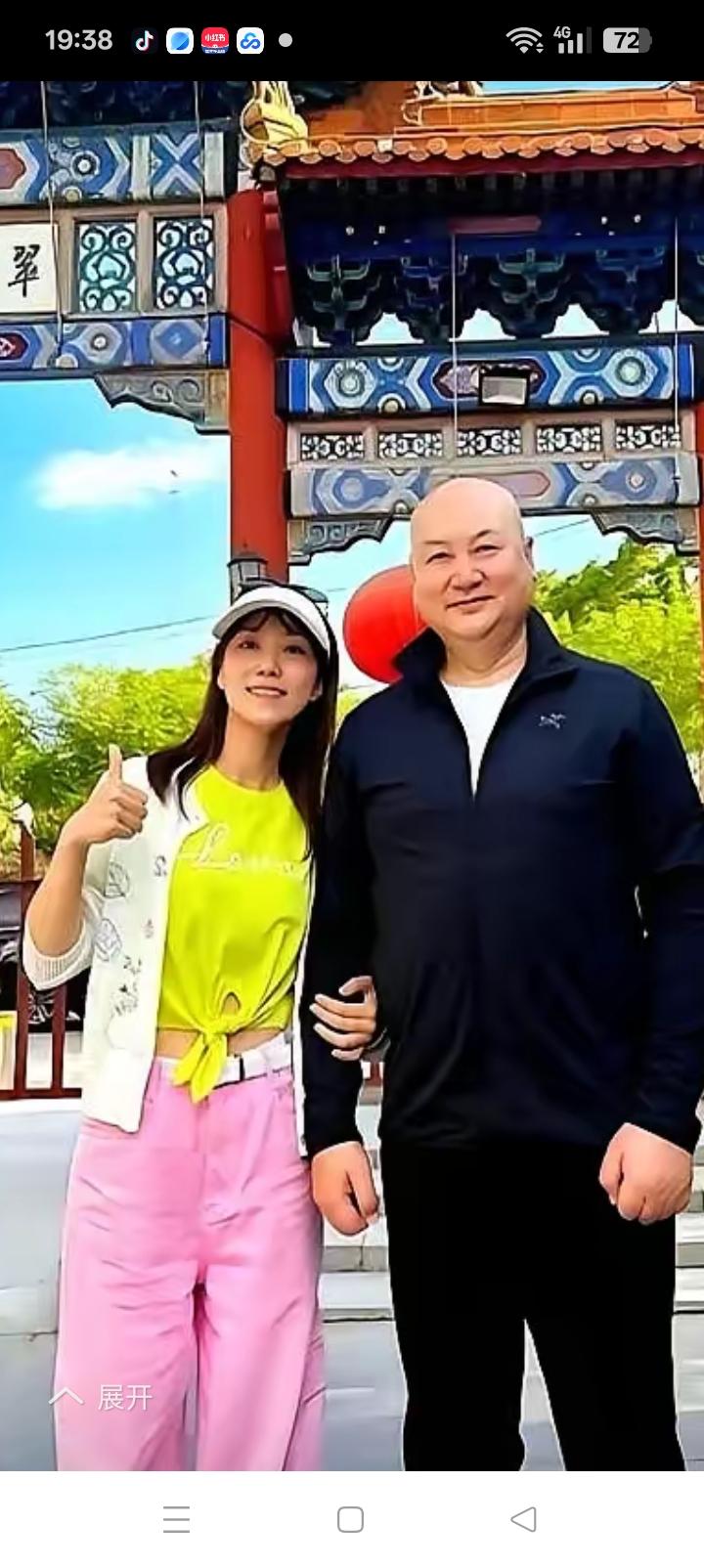 菩提本无树，73岁的迟重瑞气色真好。
人生都有选择，
无儿无女了无牵挂，多少人咸