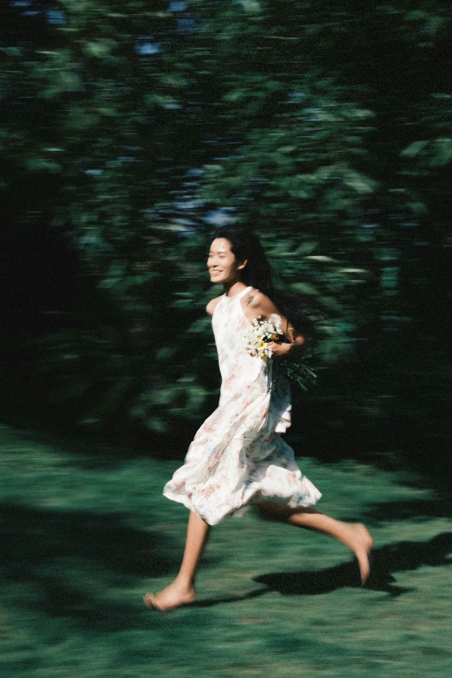 夏天当然要跑着迎接咯。