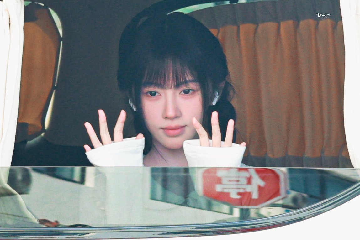 鞠婧祎 jjy鞠婧祎月鳞绮纪 jjy鞠婧祎露芜衣 “夏天里未曾实现的梦想，早已在