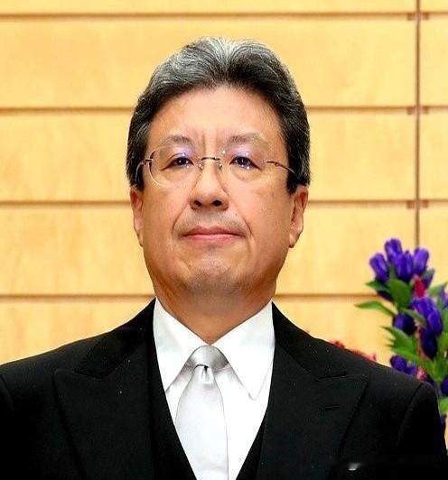 是谁阻止了高市早苗出兵霍尔木兹海峡？

据报道，日本首相高市早苗曾与政府一人在首