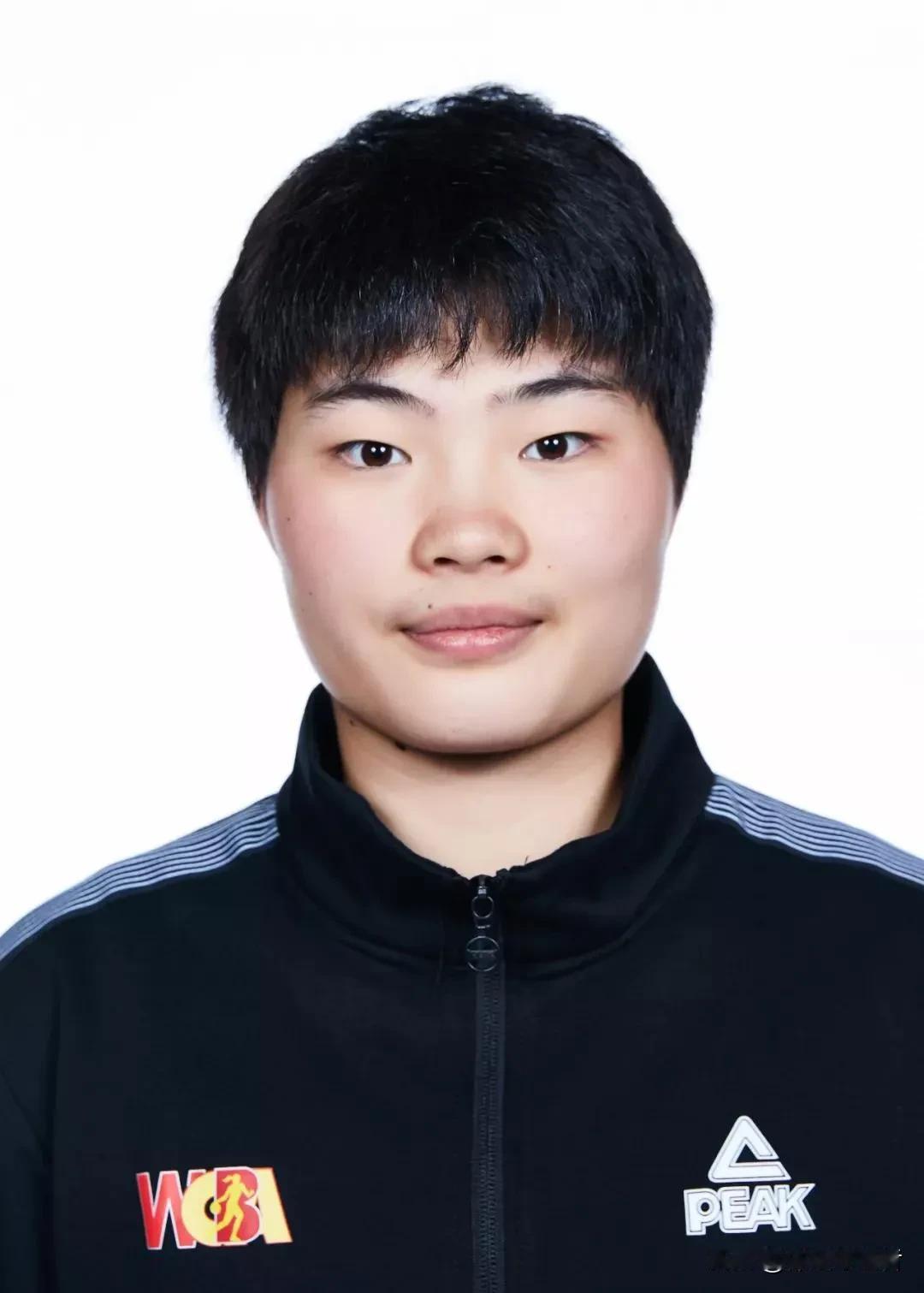 女篮国家队未来要在世界大赛取得好成绩，还得是这5个人。
1，李月汝，中锋，中国女