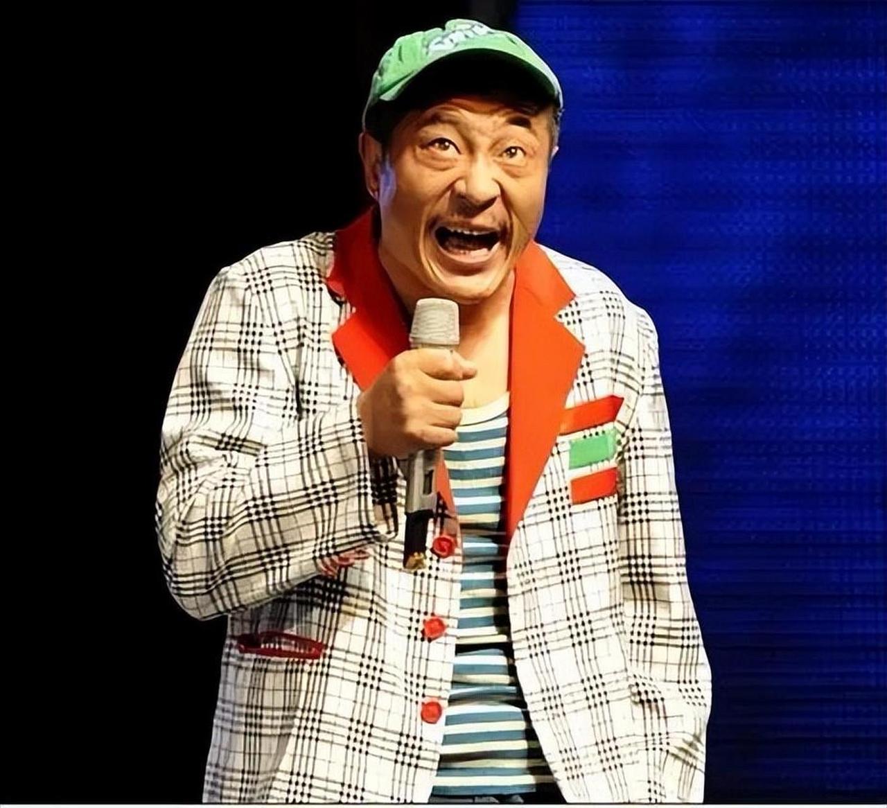 “赵四”扮演者刘小光儿子被曝家暴，妻子称自己被“按在地上殴打”，公开多张流血受伤