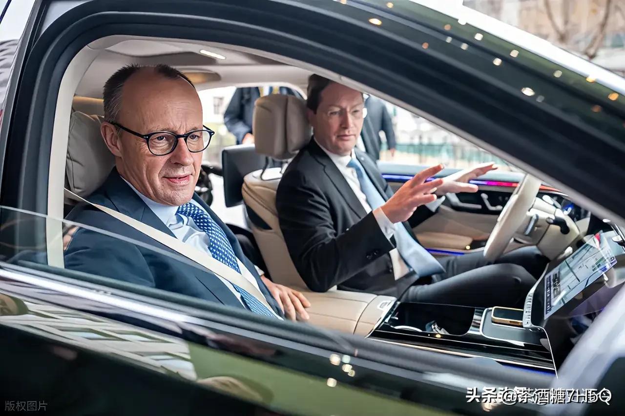 中美自动驾驶的终极对决！自动驾驶主要是两国通讯卫星GPS和北斗信息准确率比划，而