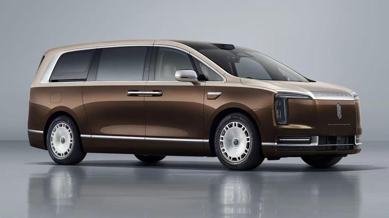 尊界MPV申报了！尊界V800，插混MPV

车身：5495×2006×1850