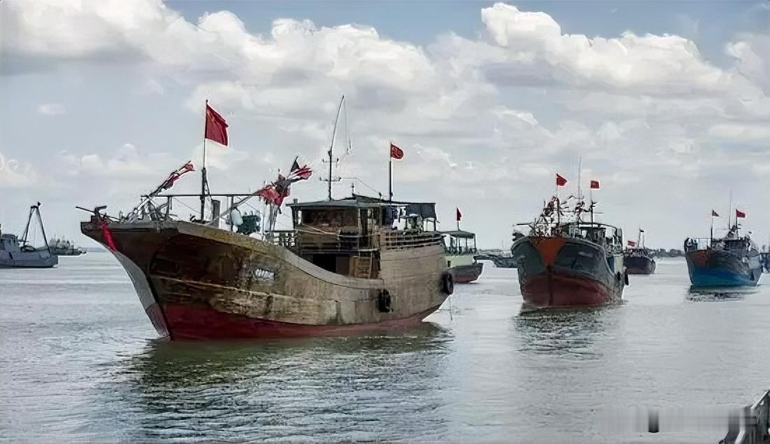 6.18日晚，台湾澎湖“海巡署”“扣留”我渔船！
理由还是老一套，说咱们“越界”