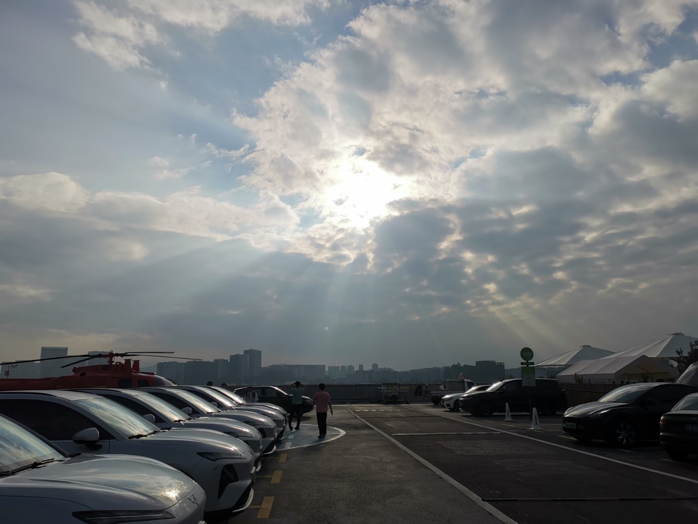 终于出太阳了🌞，或许这就是五菱之光吧  
