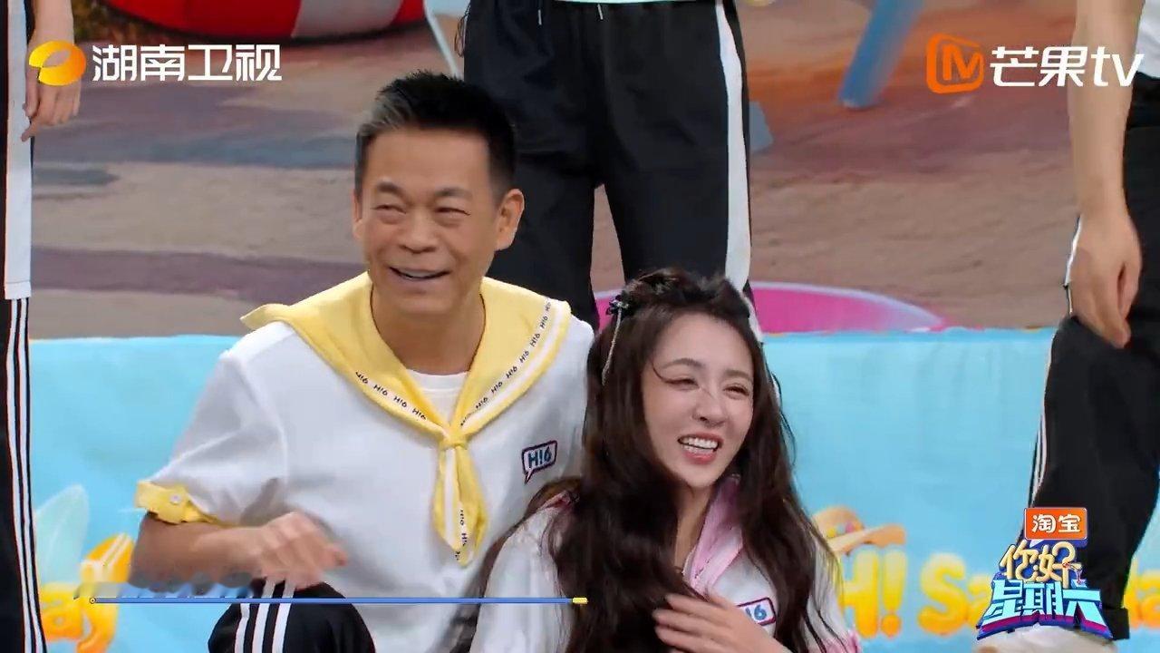 王晓晨孙浩对抗路戏搭子孙浩直接干脆将王晓晨推下平台，完全抛开同组剧组情谊，妥妥的