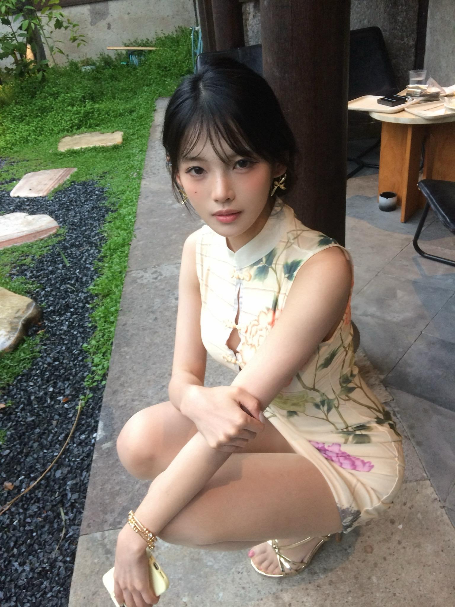 淡淡胭脂遮住了思绪