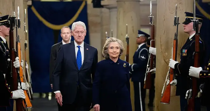 克林顿、希拉里，接连发声