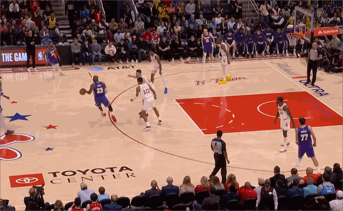 哎哟，老詹又一个三分，艾顿掩护！湖人vs火箭