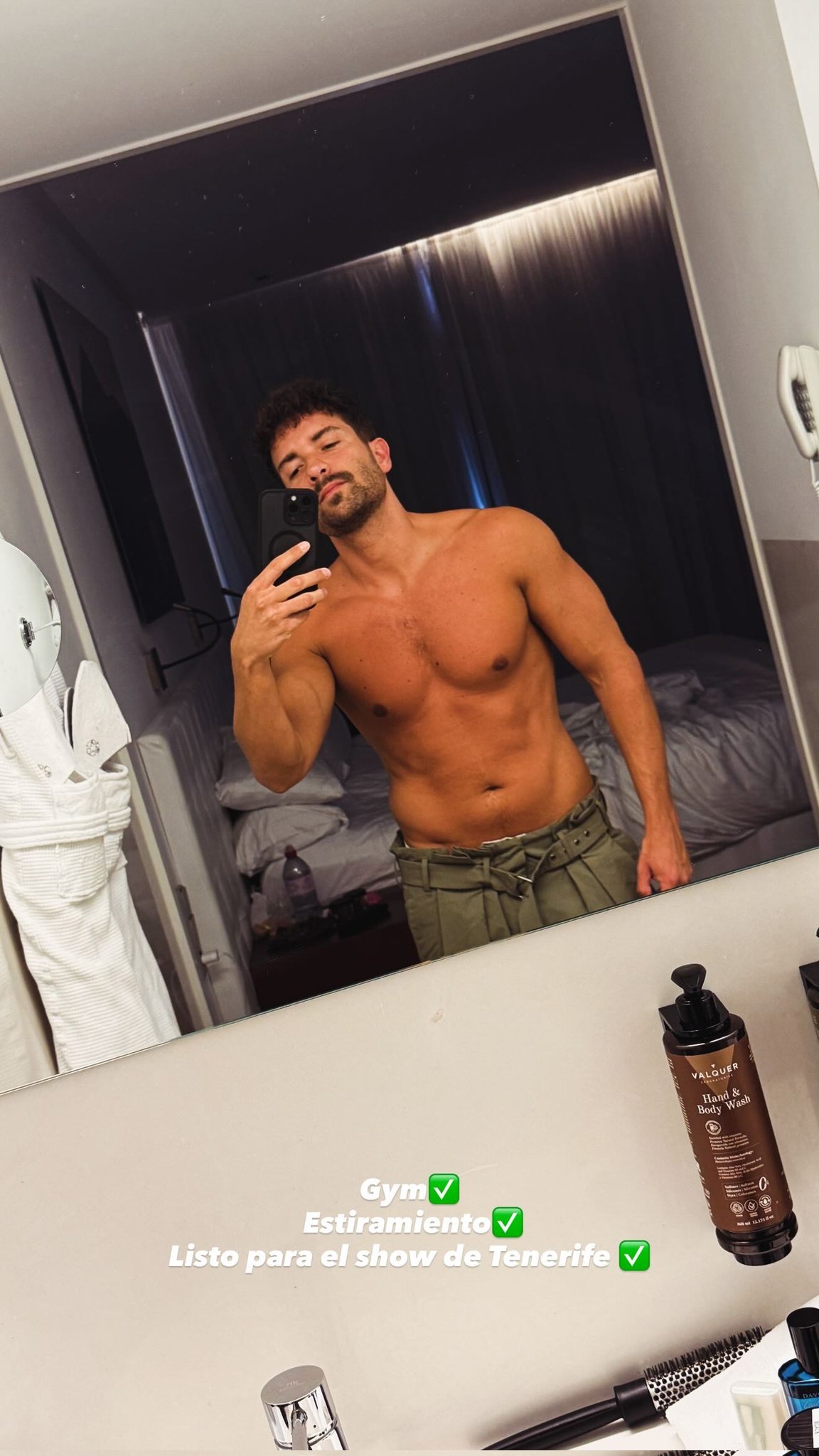 Pablo Alborán ins限时动态自拍一枚