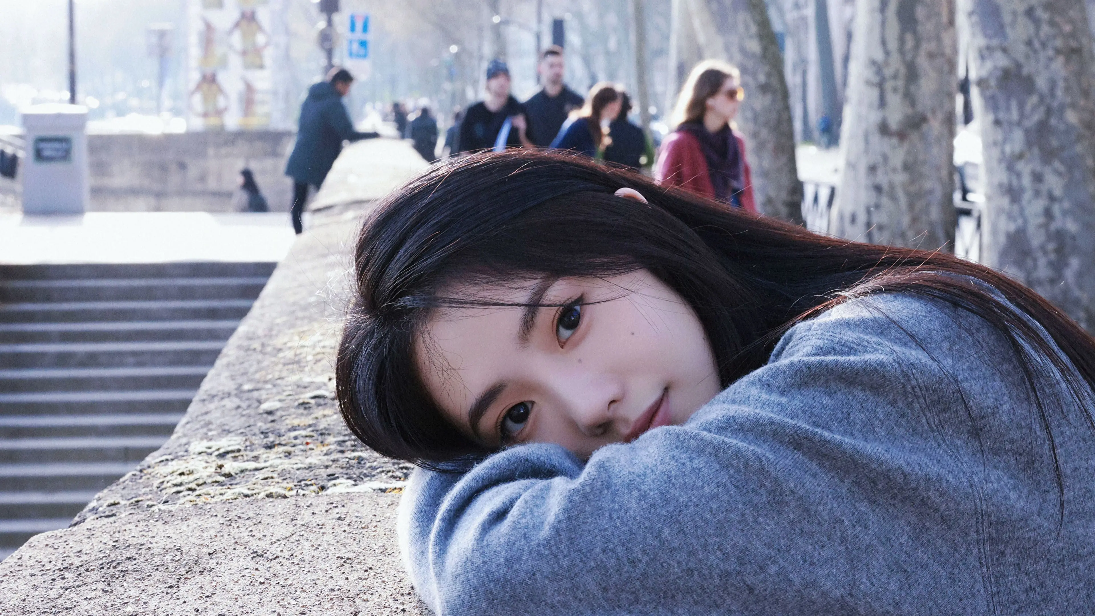 索性闭上了双眼 让想象任意改变