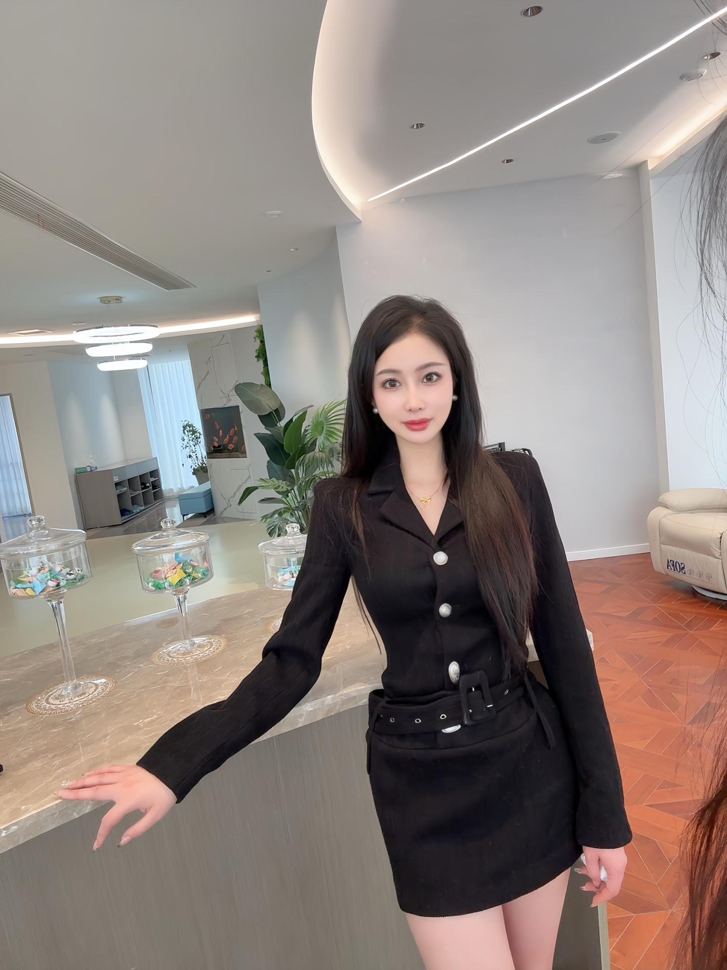 亲爱的 你是独立的 勇敢的 你拥有面对一切未知困难走好自己的路 迈好自...