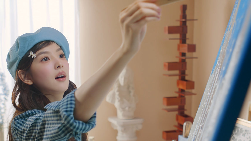 章若楠真维斯甜度超标 章若楠的甜，是刻在骨子里的自然治愈。眉眼温柔却内心笃定，外