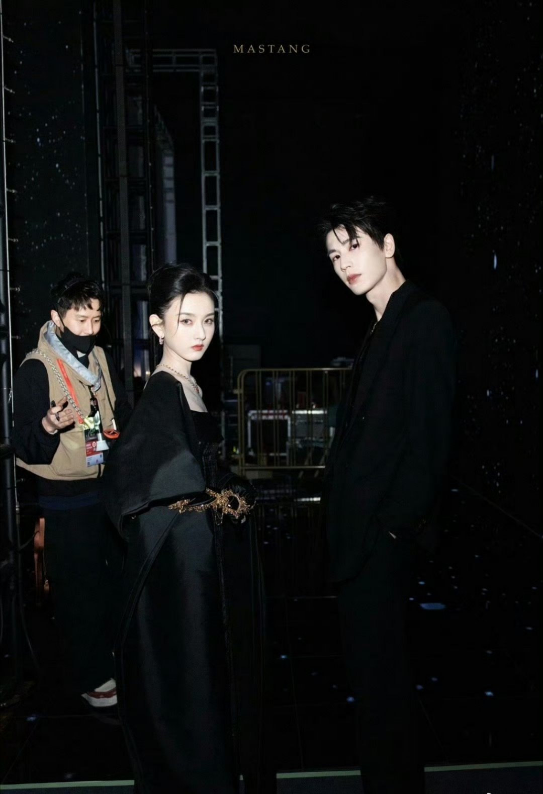 张凌赫宋祖儿好权威的两张脸