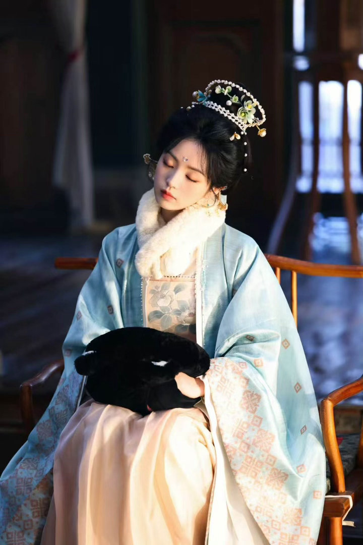 毛林林田曦薇逐玉缘份嫁金钗续上了毛林林演完张凌赫的妈演田曦薇妈 看毛林林演母子母