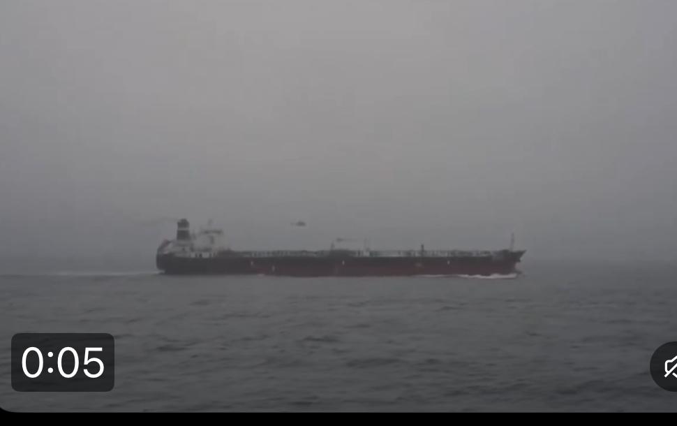 突发！法国海军拦截俄罗斯油轮塔戈尔号，法国总统马克龙亲自承认这一事实！
法国总统