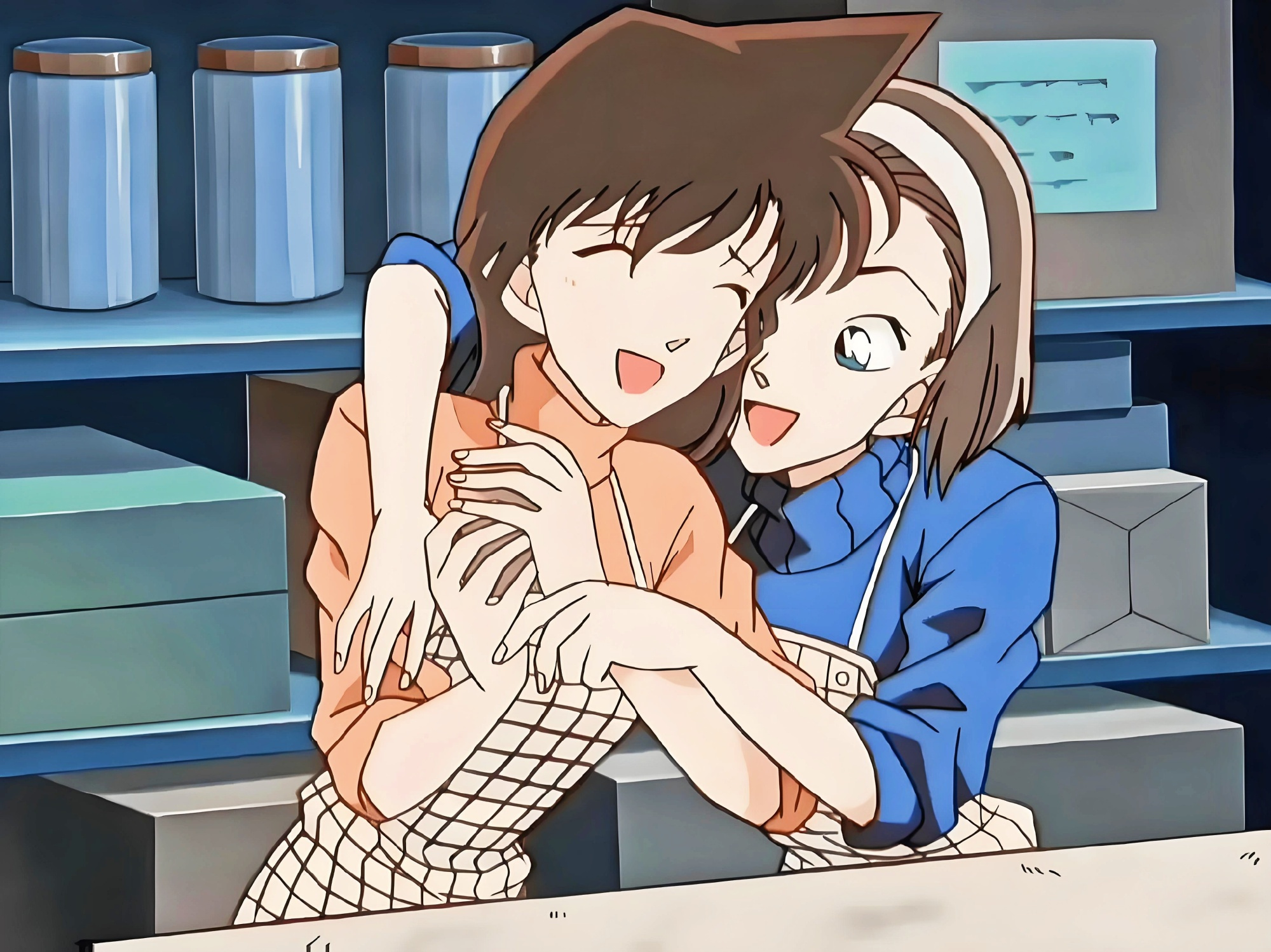 名侦探柯南 毛利兰  铃木园子好喜欢我们兰园 