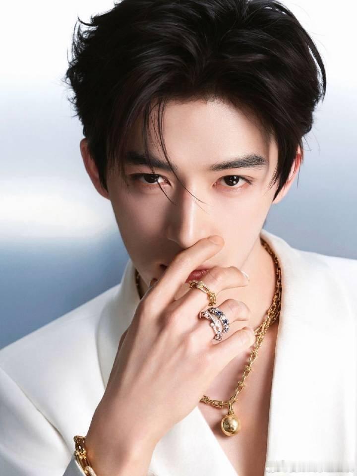 哇塞《告白》开通官方微博了！一起接生周京泽