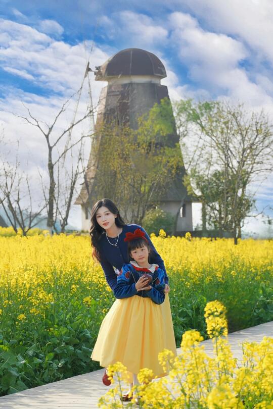 亲子穿搭｜春天里的白雪公主🍎